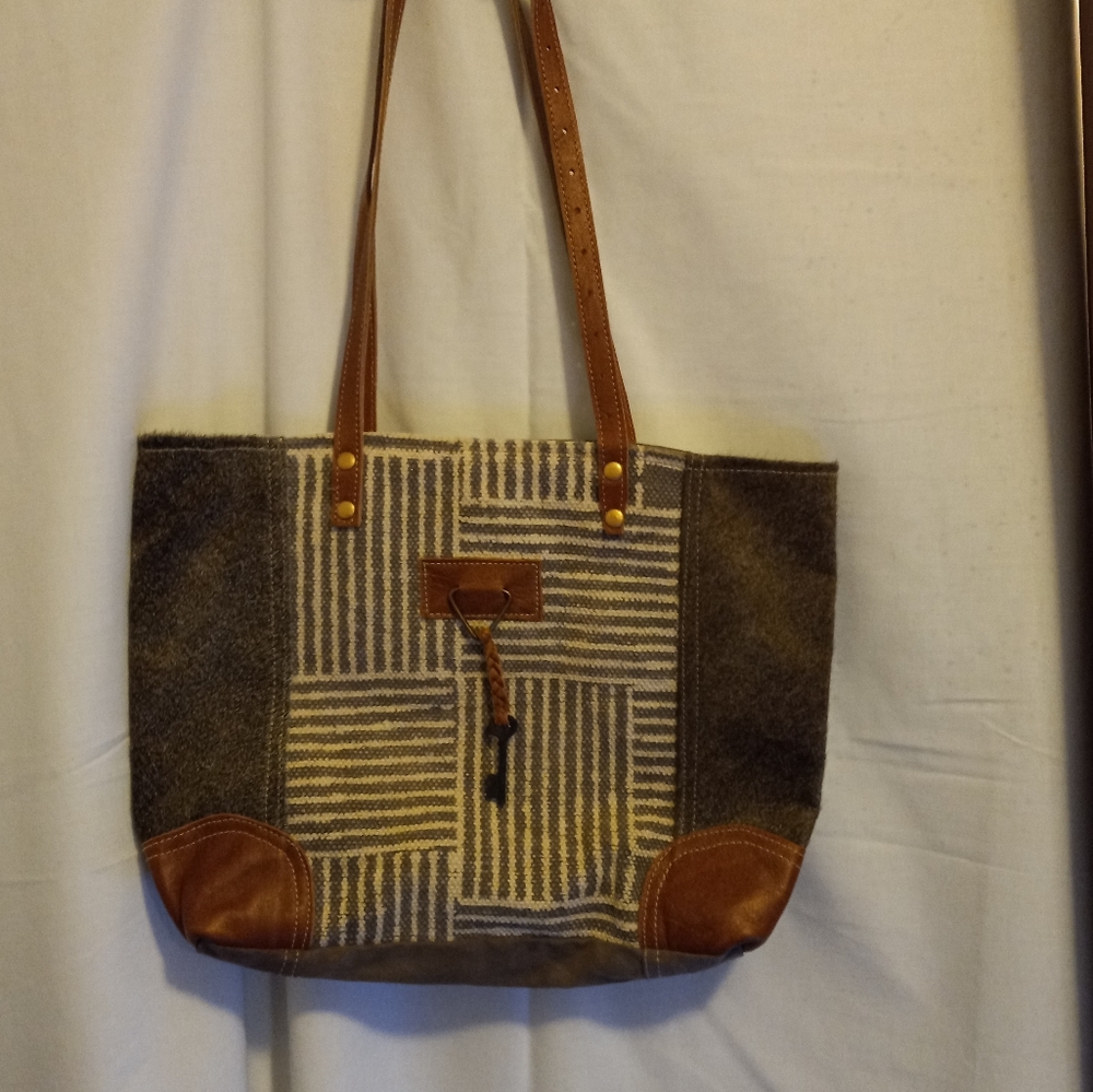 Myra canvas and faux fur trim bag